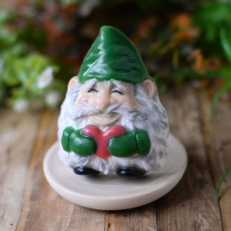 GNOME & HEART MOLD