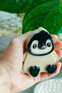 PENGUIN MOLD