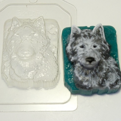 WOLF MOLD